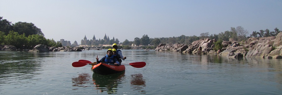 Rafting on Betwa River Orchha